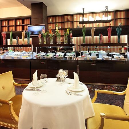 קפצ'אגאי Royal Plaza Hotel And Casino מראה חיצוני תמונה