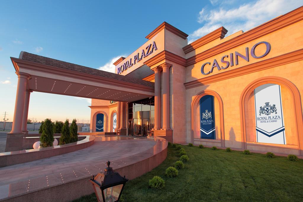 קפצ'אגאי Royal Plaza Hotel And Casino מראה חיצוני תמונה
