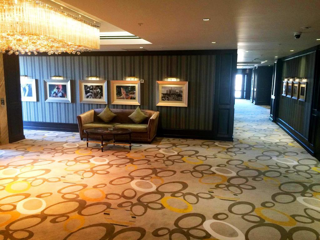 קפצ'אגאי Royal Plaza Hotel And Casino מראה חיצוני תמונה