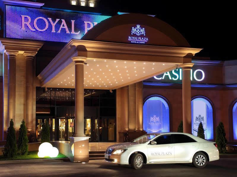 קפצ'אגאי Royal Plaza Hotel And Casino מראה חיצוני תמונה